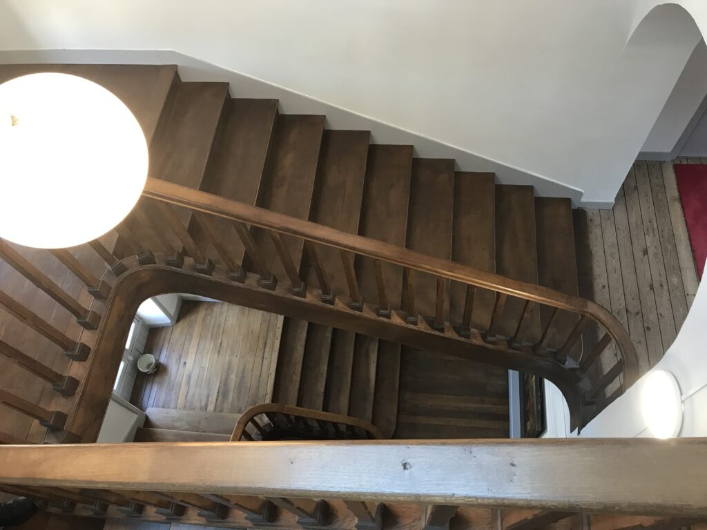 6A7D6F94 6A52 40EE 897F 7D1AA18BAEE3 1