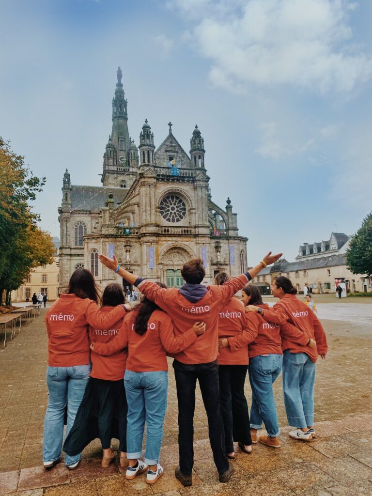 Photo missionnaires Ste Anne dAuray